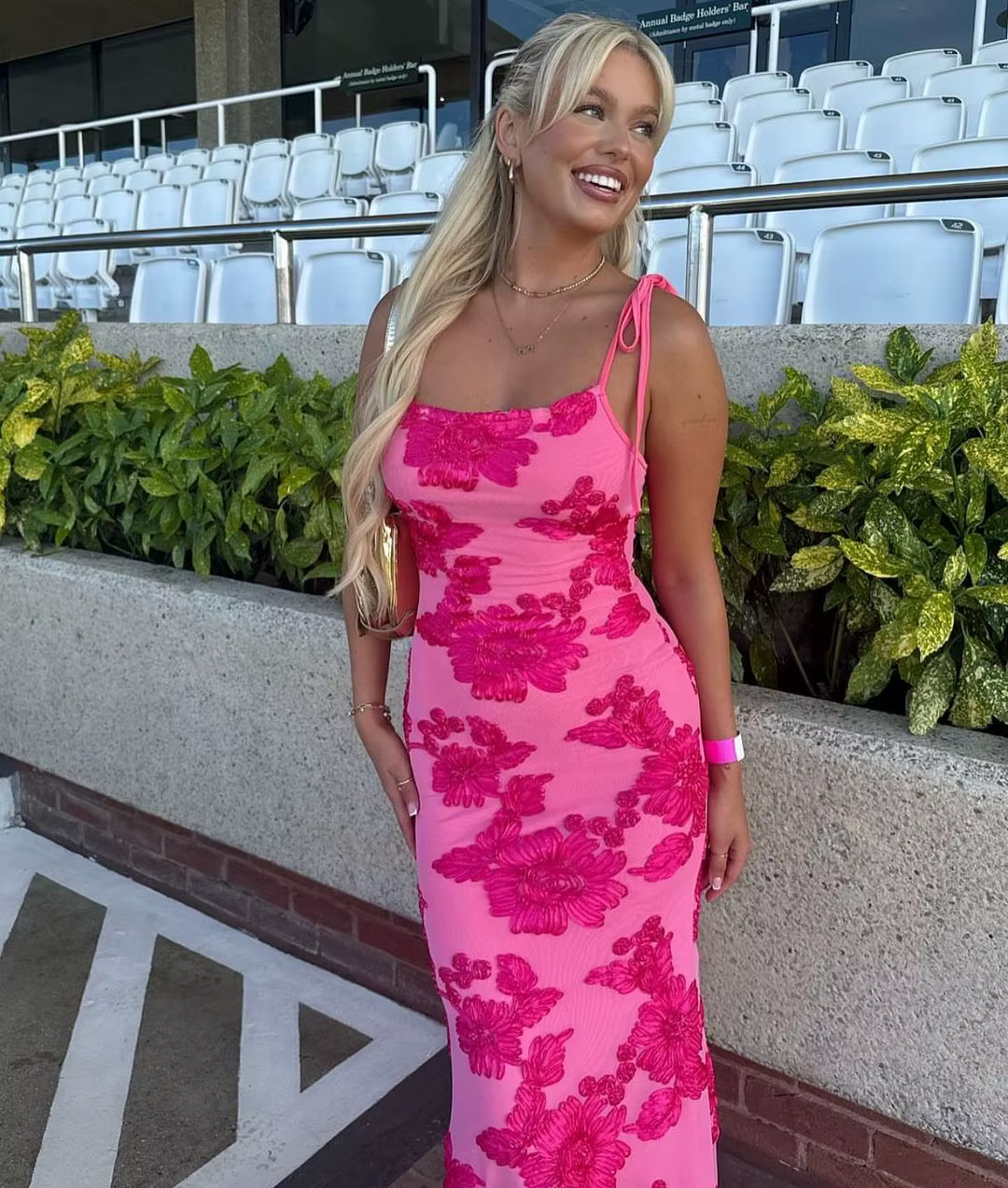 Robe longue brodée de fleurs roses, élégante, de luxe, à lacets, sans manches, Maxi, tenue de soirée