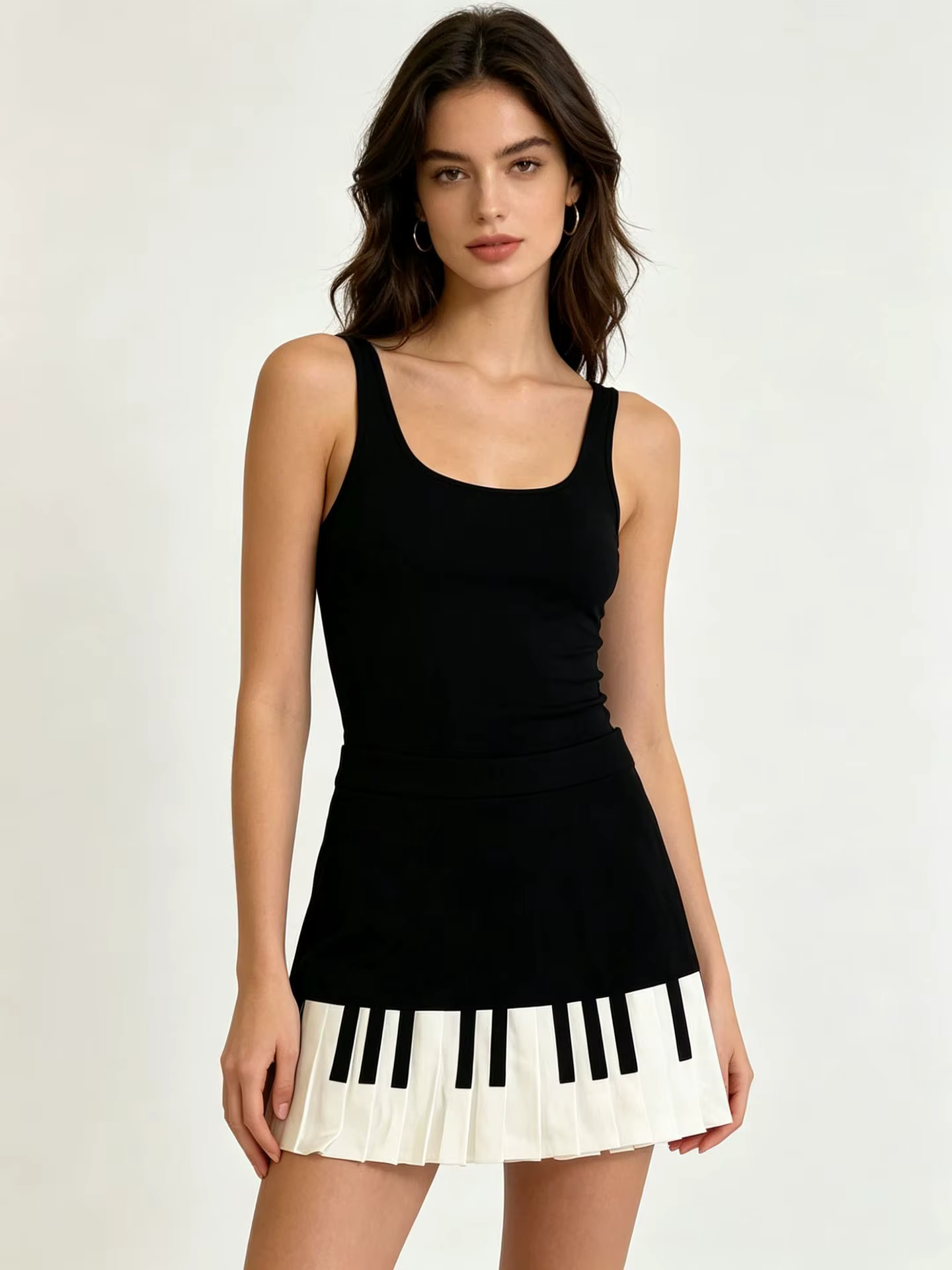 Jupe mi-longue ajustée à motif piano noir et blanc pour femme