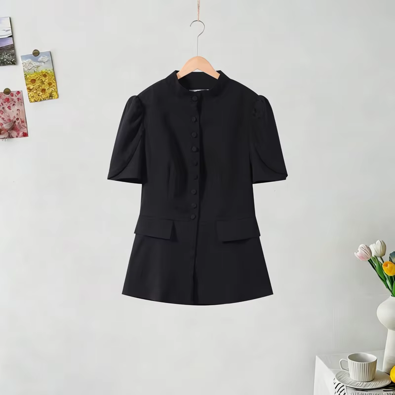 Ensemble jupe élégant pour femme : haut à manches courtes boutonné