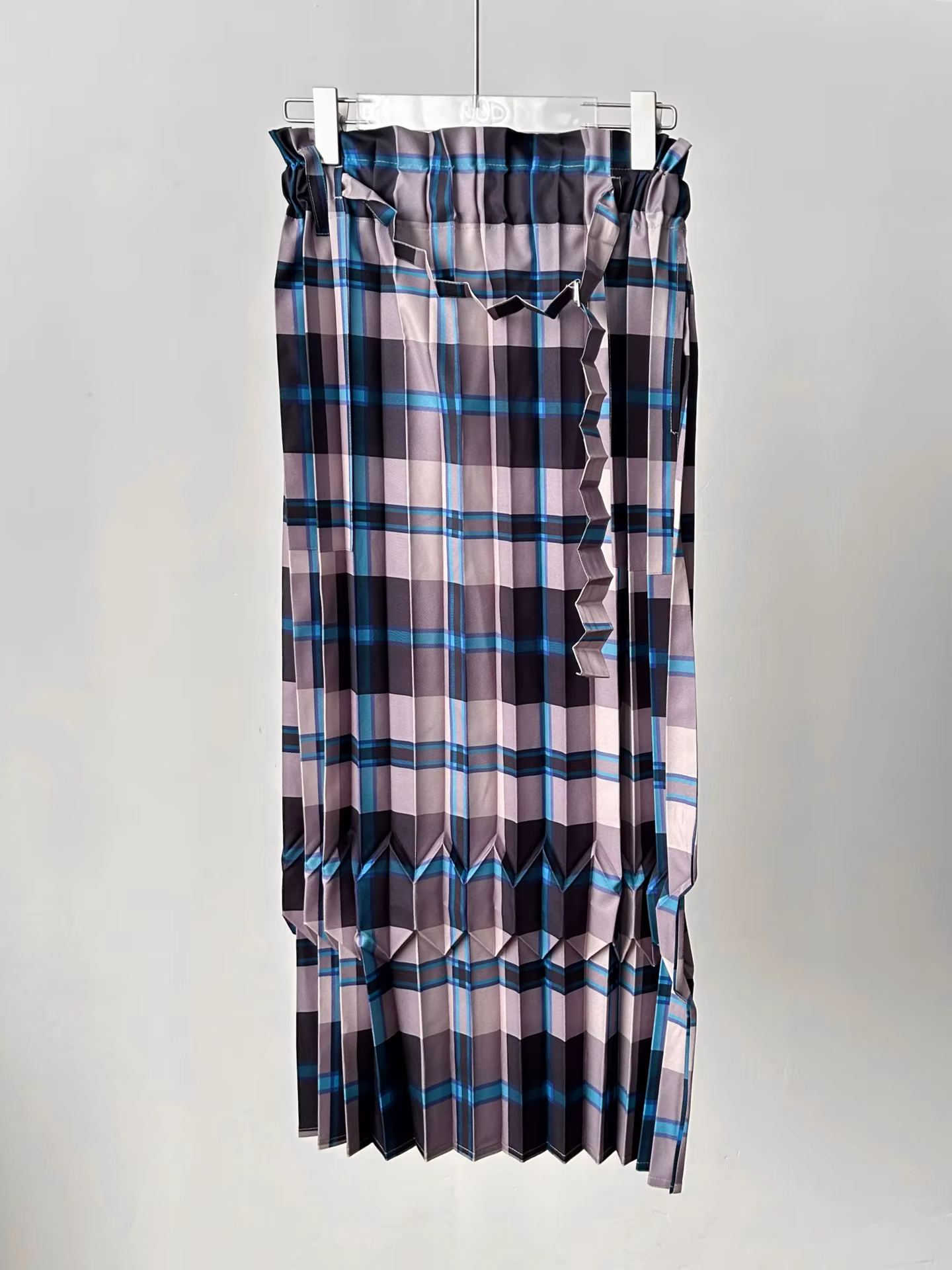 Jupe plissée asymétrique à carreaux bleu et noir style rétro moderne chic essentielle pour printemps automne décontractée à offrir femmes