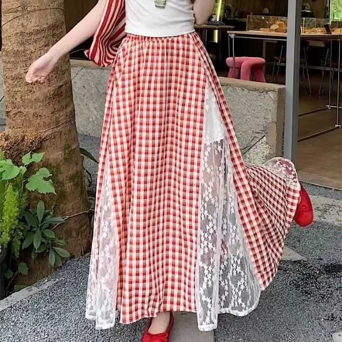 Jupe longue évasée en polyester à carreaux avec dentelle