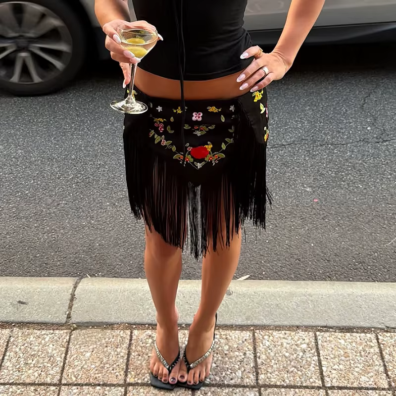 Jupe Courte Irrégulière Chic pour Femme avec Broderie et Franges