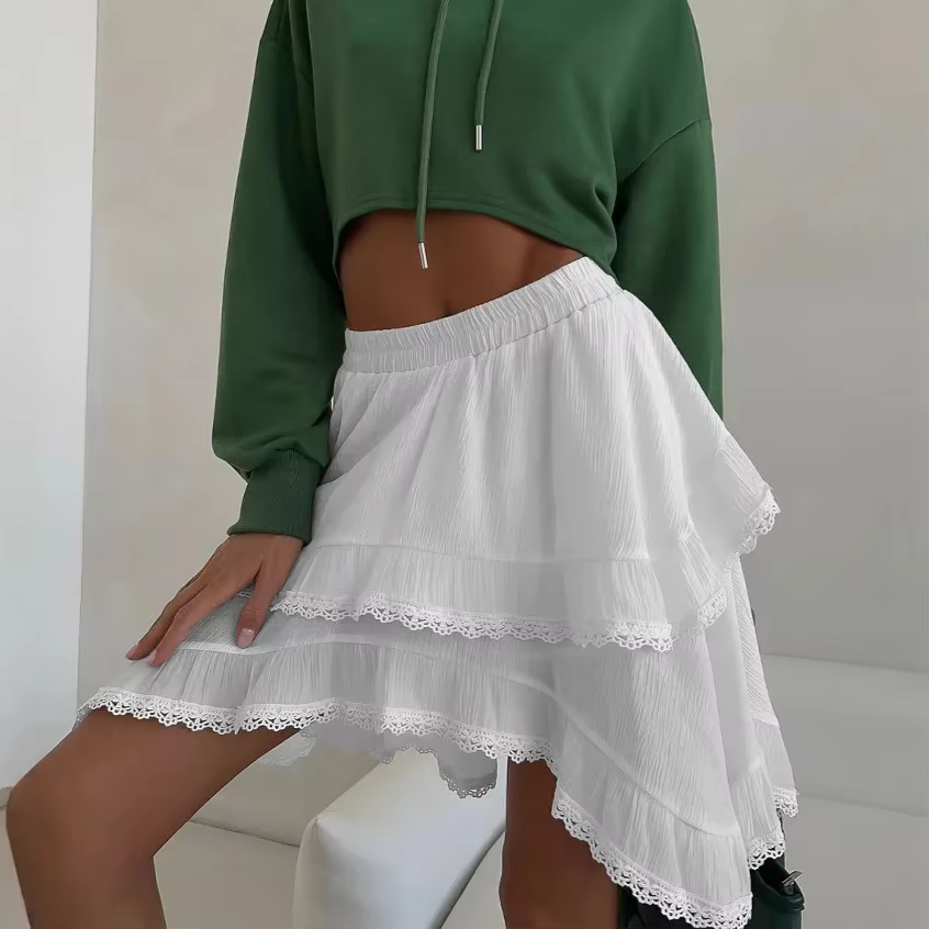 Jupe mi-longue ample en dentelle blanche coupe trapèze pour femme – Collection Été 2026