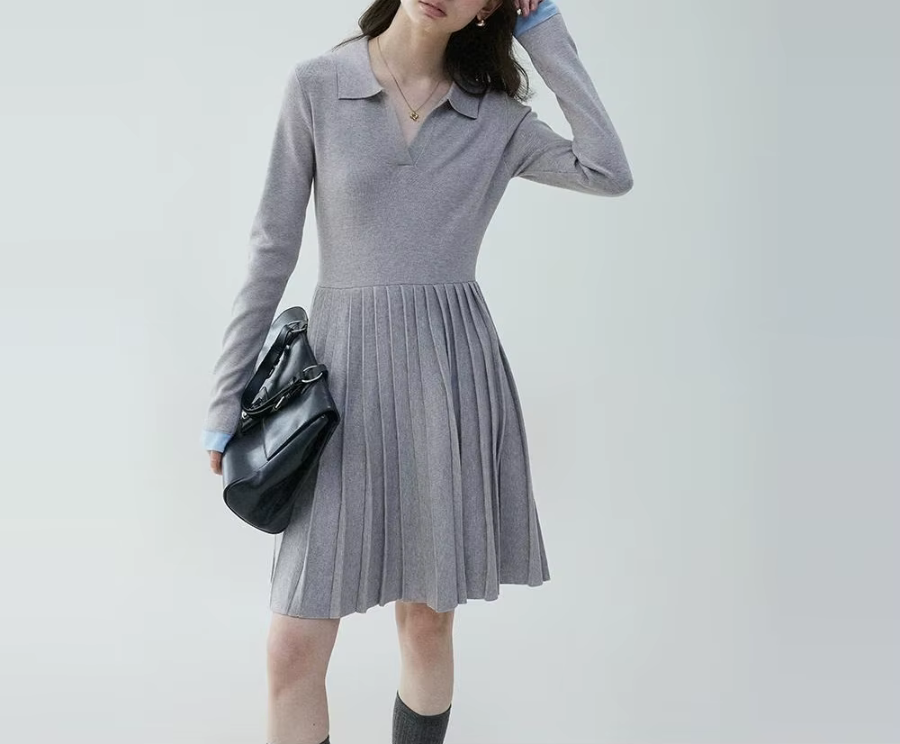 Robe tricotée plissée à col POLO pour femmes