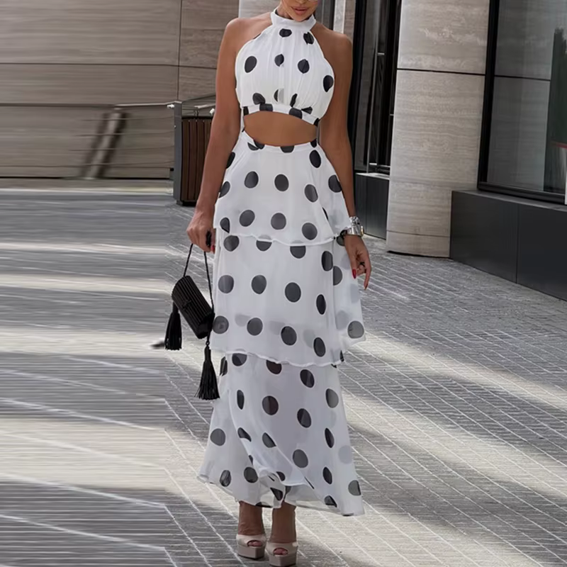 Ensemble jupe et haut à imprimé pois pour les fêtes
