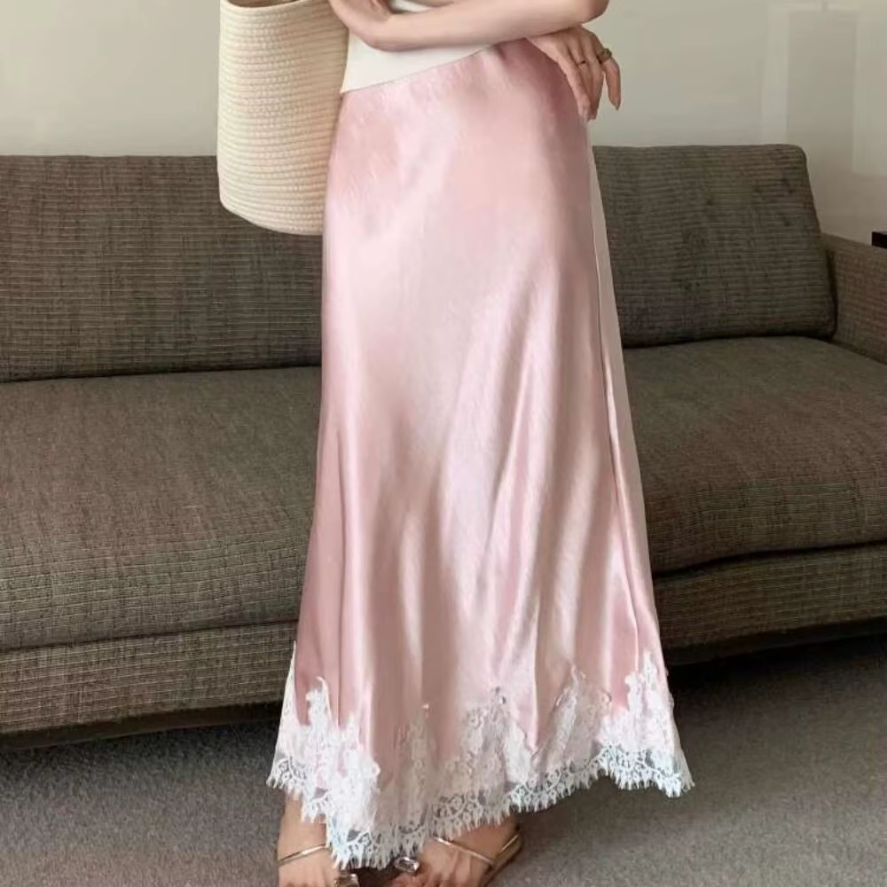 Jupe sirène en tissu satiné effet soyeux avec ourlet en dentelle pour femmes silhouette droite confortable et élégante pour occasions spéciales et tenues quotidiennes
