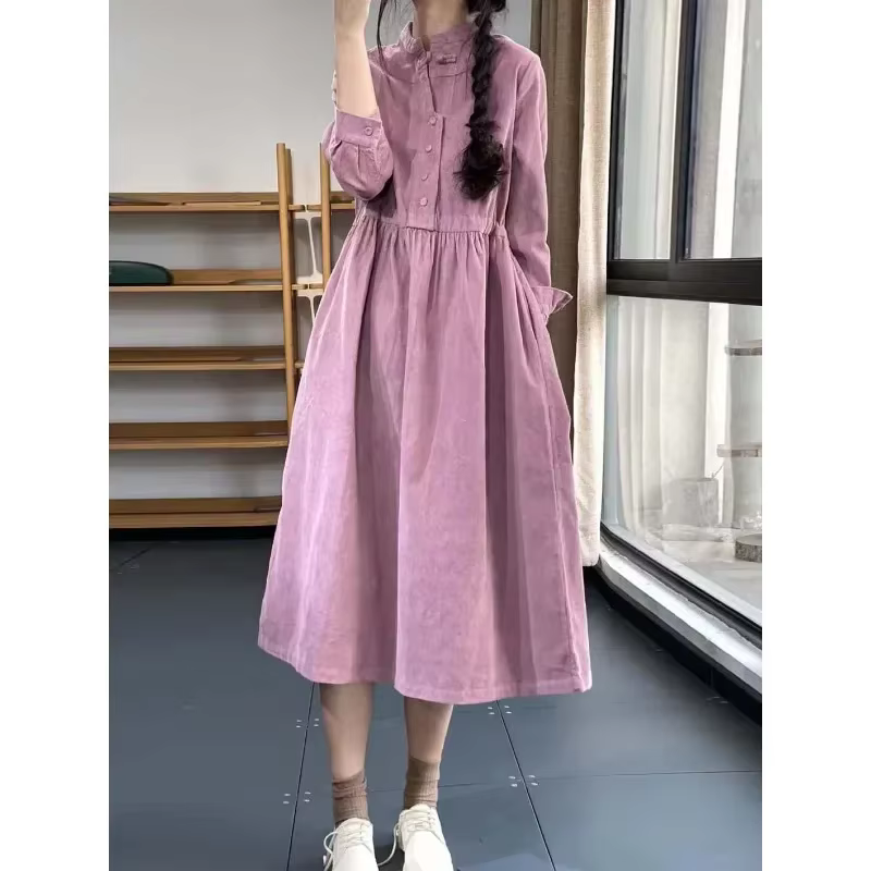 Robe mi-longue en velours côtelé pour femmes