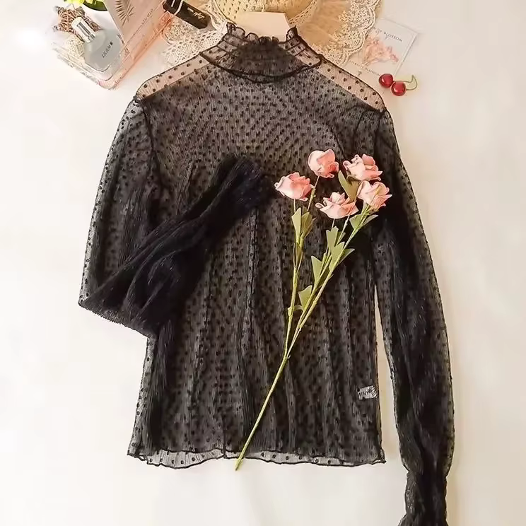 Blouse transparente en dentelle fine pour femmes, décontractée et élégante, idéale pour les soirées estivales et les événements spéciaux