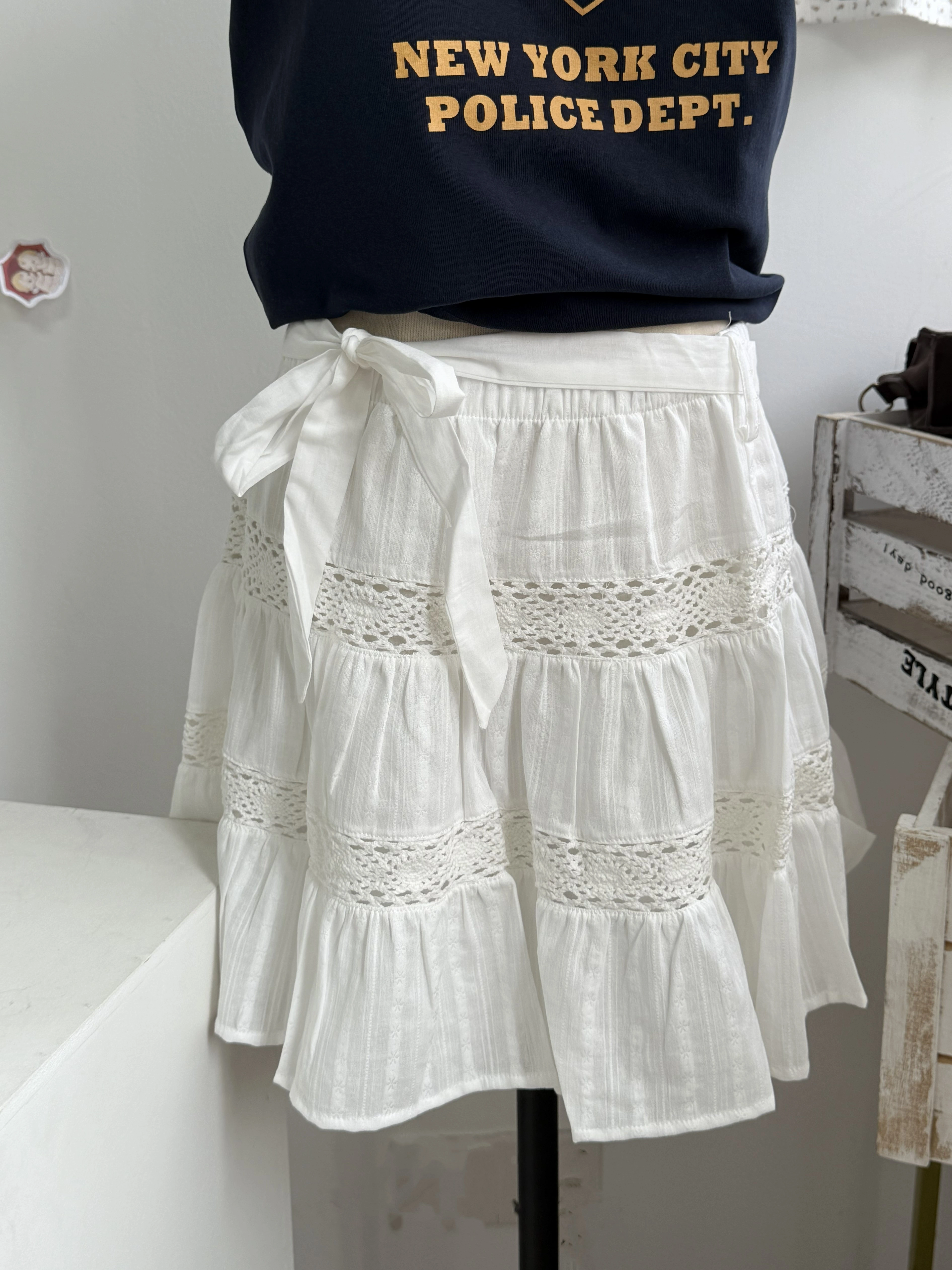 Jupes trapèze blanches brodées en dentelle pour femmes