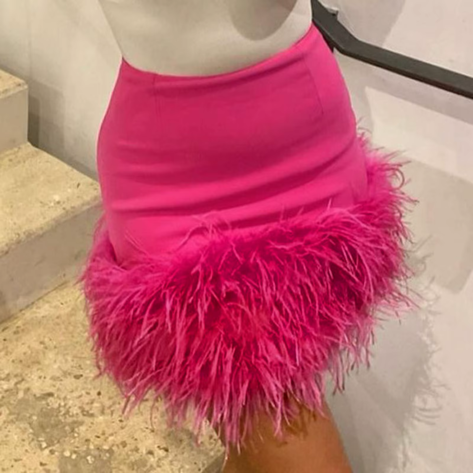 Nouveau en rose jupes trapèze pour femmes taille haute froncé moulante Mini jupe plume ourlet fête Club