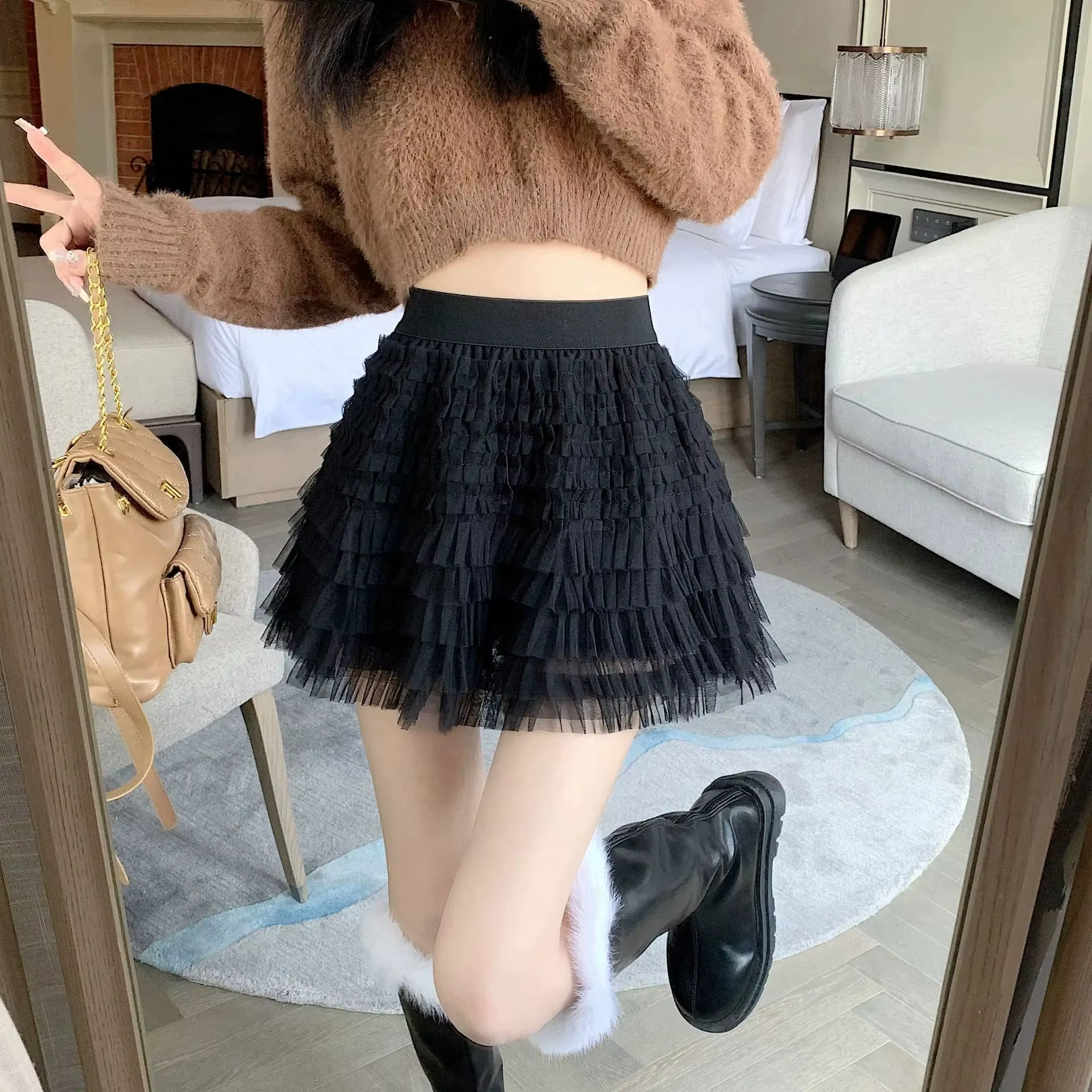 Jupe mi-longue noire en tulle pour femme
